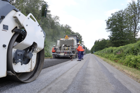 Réfection de chaussée entre Rocroi et Fumay : un chantier exemplaire