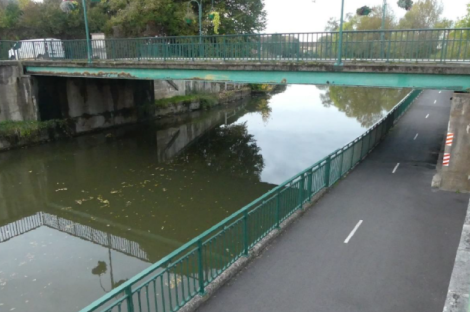 Attigny : limitation de tonnage à 3,5 tonnes sur le pont franchissant le canaldes Ardennes (RD 987)